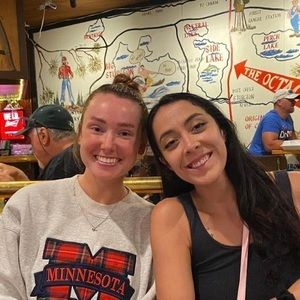 Meet your Posher, Kelli